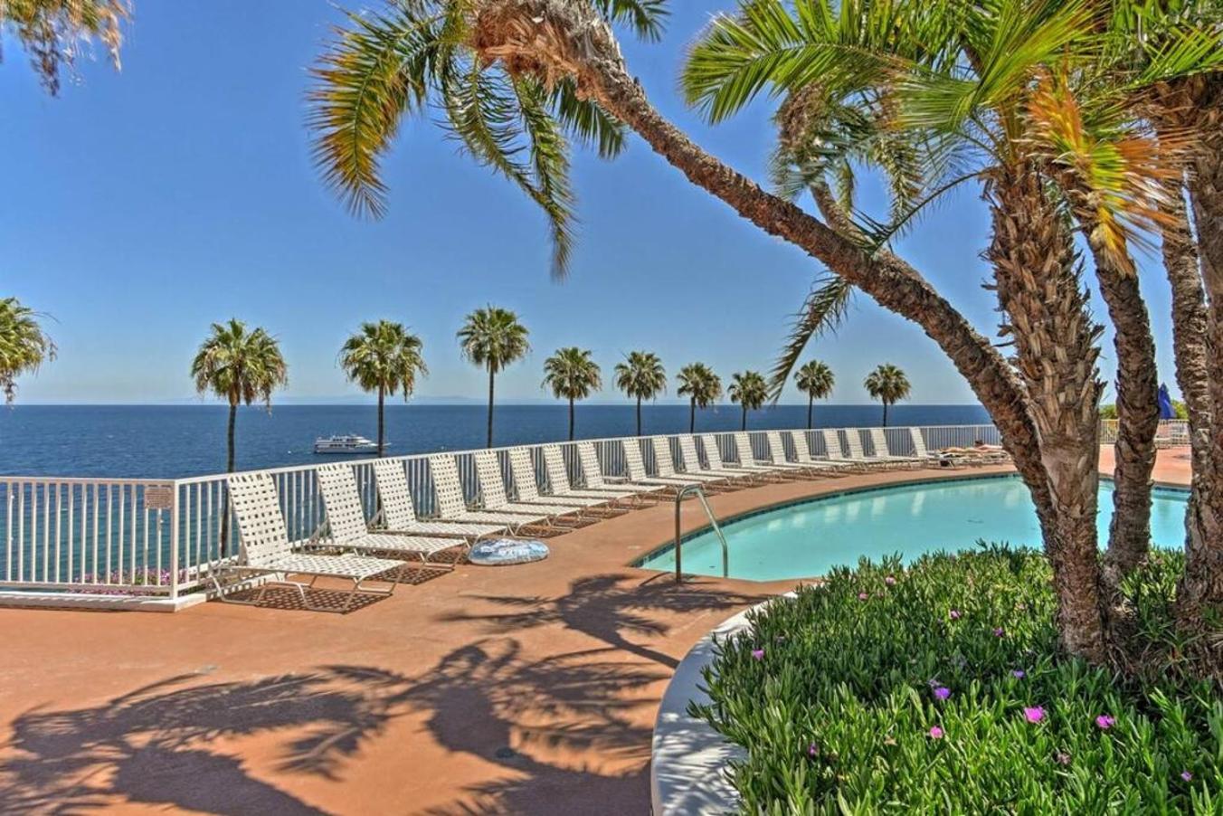 Gorgeous Oceanfront Villa With Panoramic Views อาวาลอน ภายนอก รูปภาพ