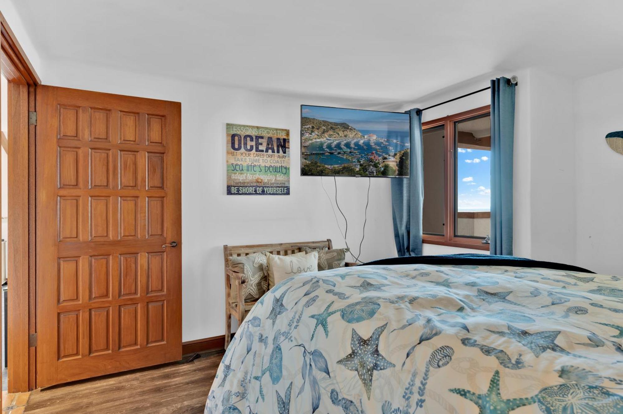 Gorgeous Oceanfront Villa With Panoramic Views อาวาลอน ภายนอก รูปภาพ
