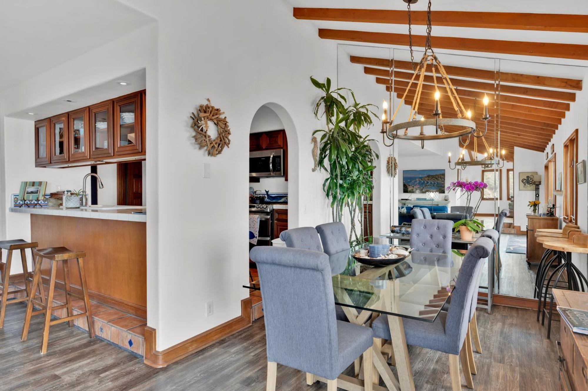 Gorgeous Oceanfront Villa With Panoramic Views อาวาลอน ภายนอก รูปภาพ