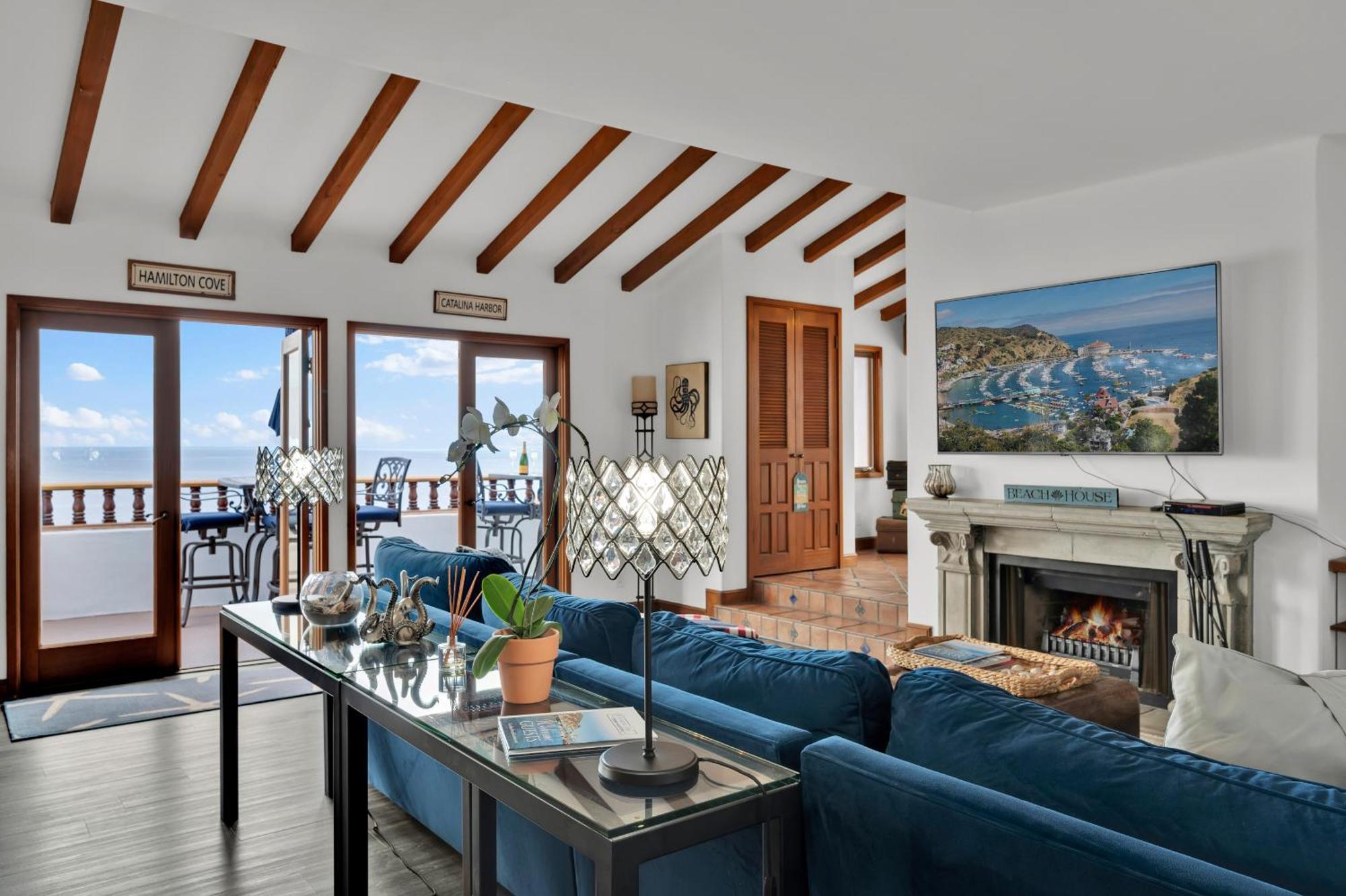 Gorgeous Oceanfront Villa With Panoramic Views อาวาลอน ภายนอก รูปภาพ